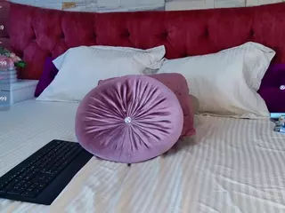 megan-wow's Live Sex Cam Show