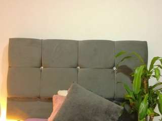  mia-makleynn chat room