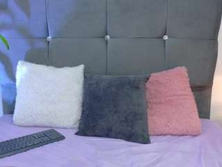  mia-makleynn chat room