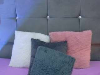 mia-makleynn webcam
