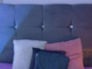 mia-makleynn webcam