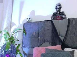 mia-makleynn webcam