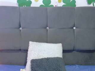 mia-makleynn live cam profile