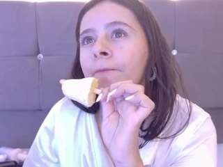 mia-makleynn