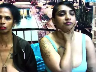 SummerBlaze29's Live Sex Cam Show