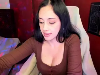 Eviee's Live Sex Cam Show