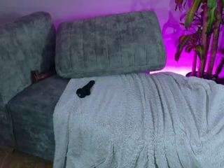 Live webcam model giorginasun on Soda Cams