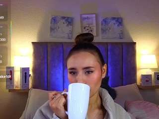 Live webcam model julianapastori on Soda Cams