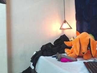 LatentFantasy live cam preview