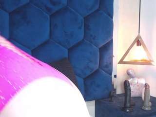 LatentFantasy live cam preview