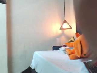 LatentFantasy live cam preview