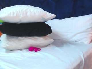 LatentFantasy live cam preview