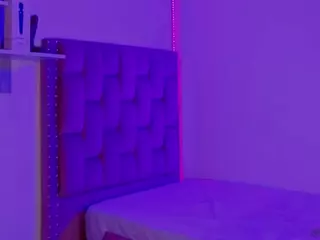 MADDYS-TONE's Live Sex Cam Show