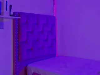MADDYS-TONE's Live Sex Cam Show