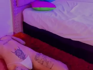 MADDYS-TONE's Live Sex Cam Show