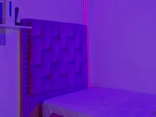 MADDYS-TONE's Live Sex Cam Show