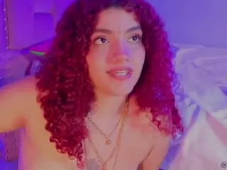 MADDYS-TONE's Live Sex Cam Show