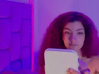 MADDYS-TONE's Live Sex Cam Show