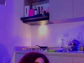 MADDYS-TONE's Live Sex Cam Show