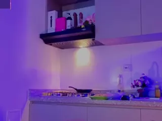 MADDYS-TONE's Live Sex Cam Show