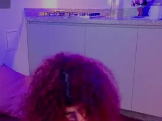 MADDYS-TONE's Live Sex Cam Show