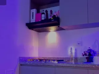 MADDYS-TONE's Live Sex Cam Show