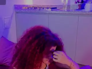 MADDYS-TONE's Live Sex Cam Show