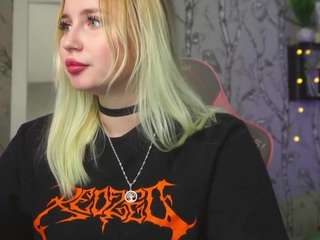 moon-valkyriie webcam