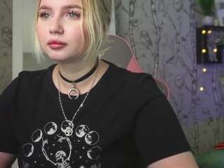 moon-valkyriie Live Webcam on CamSoda