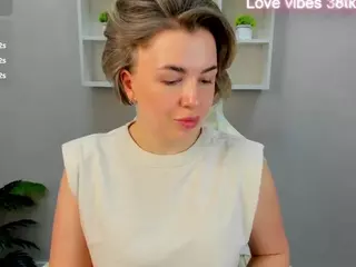 Nikki's Live Sex Cam Show