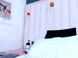 africa-holmes live cam profile