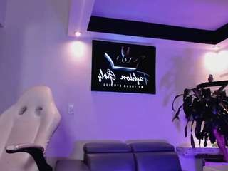  allicemackenzie chat room