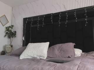 le modèle allicemackenzie est en webcam porno dans un show sur le site camsoda, il possède les tags suivants: anal toys,black hair,brown eyes,dirty talk,drinking,gape,lean,orgasm,smoking,spank,tease,hd,small tits