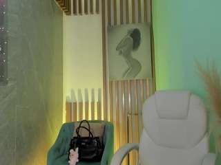 allicemackenzie webcam