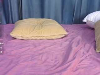 ilonaholmes webcam