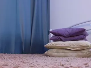 IlonaHolmes's Live Sex Cam Show