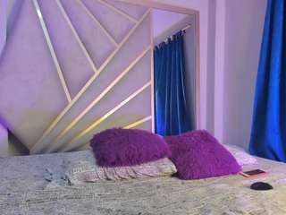  liarussell chat room