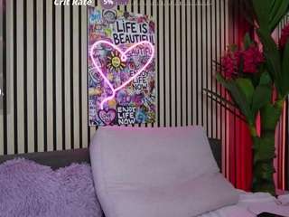 melaniatress from CamSoda is Freechat
