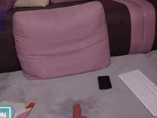 melaniatress live webcam show