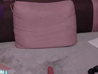 melaniatress live webcam show