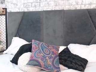 milaadams webcam