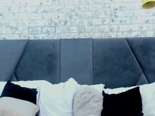 milaadams webcam model