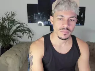 pedrodasilva's Live Sex Cam Show