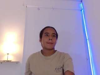 roxy-stone1 - Live Cam