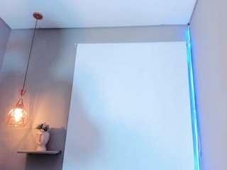 roxy-stone1 live webcam show