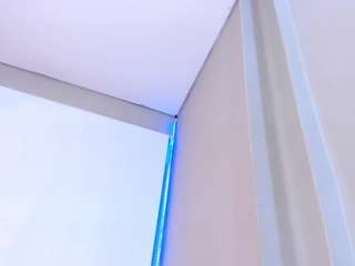 Roxy-Stone1 live cam preview