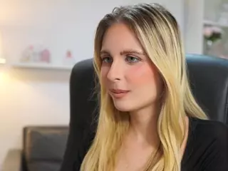catecrago's Live Sex Cam Show