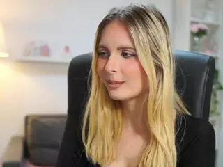 catecrago's Live Sex Cam Show
