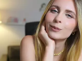 catecrago's Live Sex Cam Show