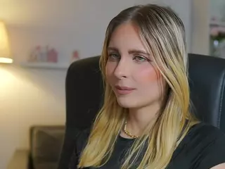 catecrago's Live Sex Cam Show